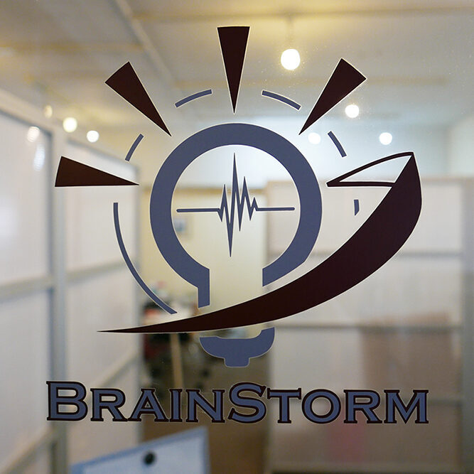 BRAINSTORM エントランス